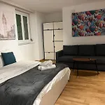 5 Minutes A Pied De La Gare Apartment Lausanne