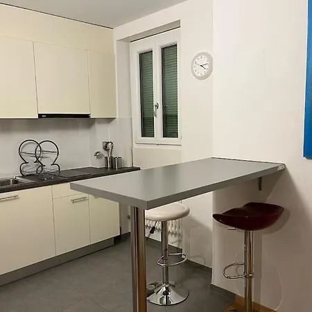 5 Minutes A Pied De La Gare Apartman *