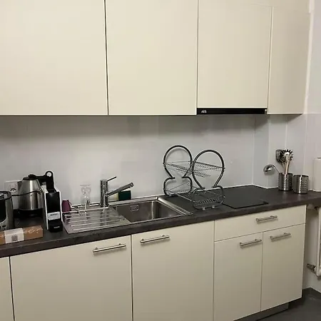 5 Minutes A Pied De La Gare Apartman Lausanne