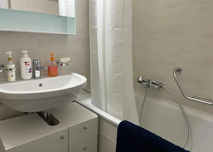 Apartment 5 Minutes A Pied De La Gare Lausanne