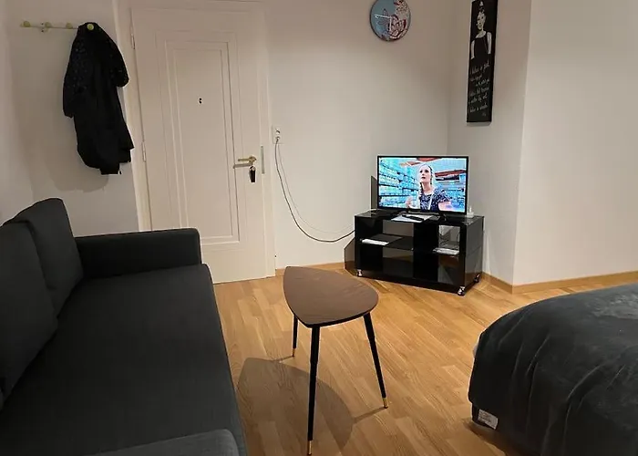 5 Minutes A Pied De La Gare 로잔